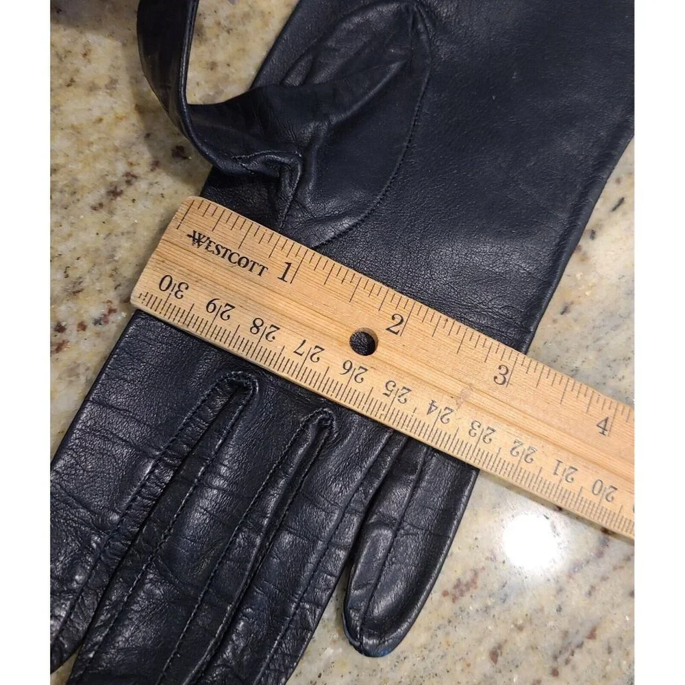 Vintage Size S/M 6.5 Black Leather 10